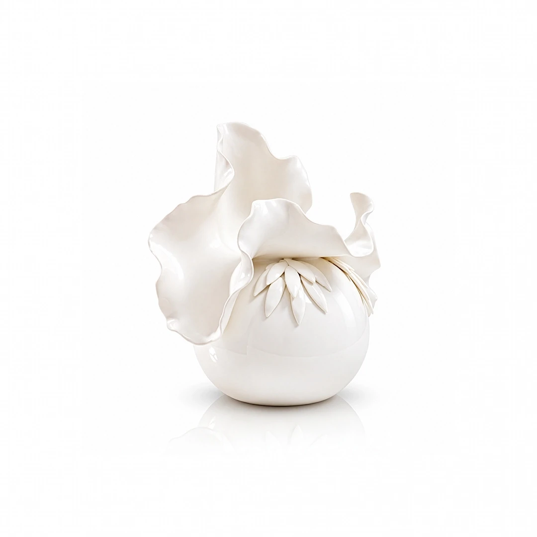 VASE - WHITE