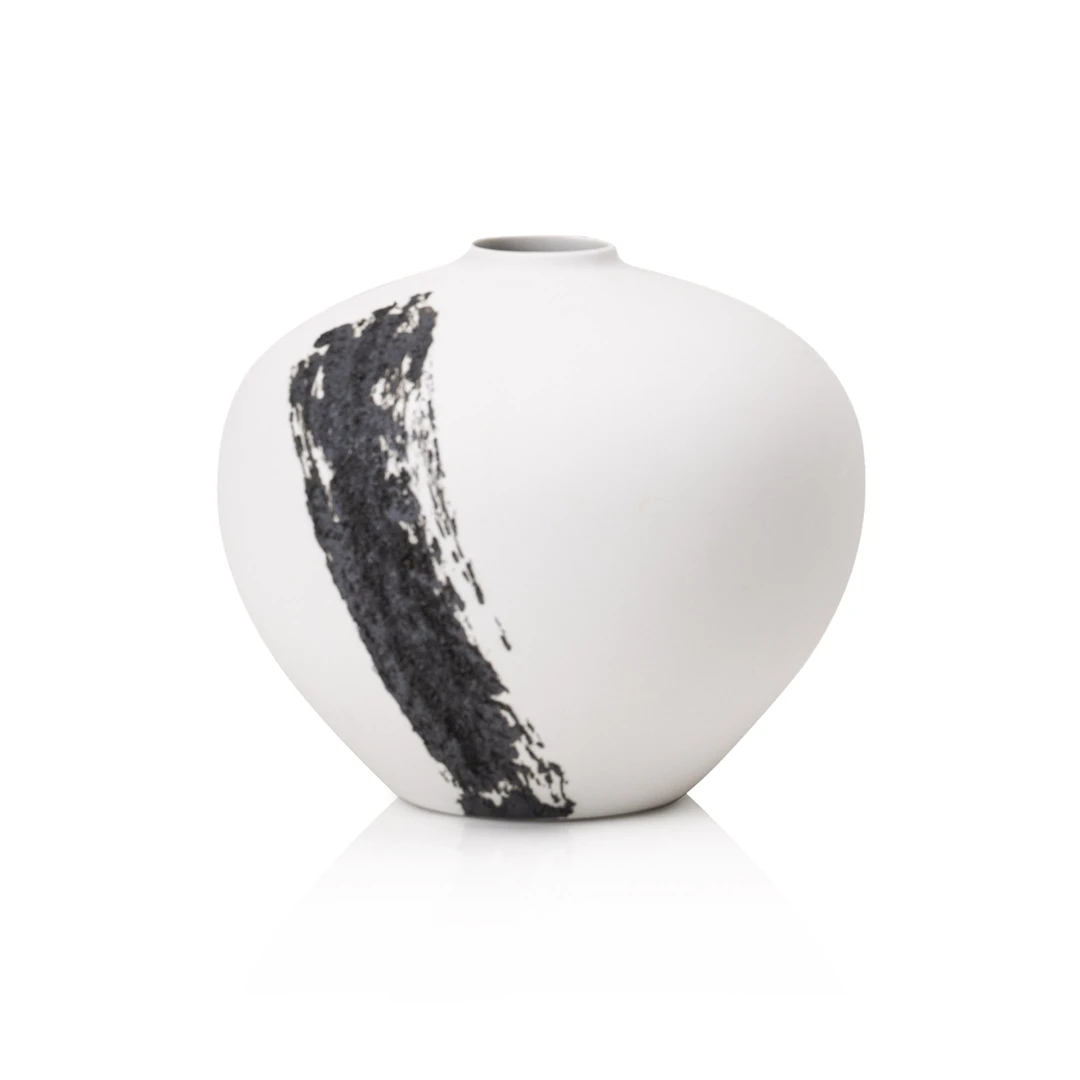 VINZA VASE WHITE