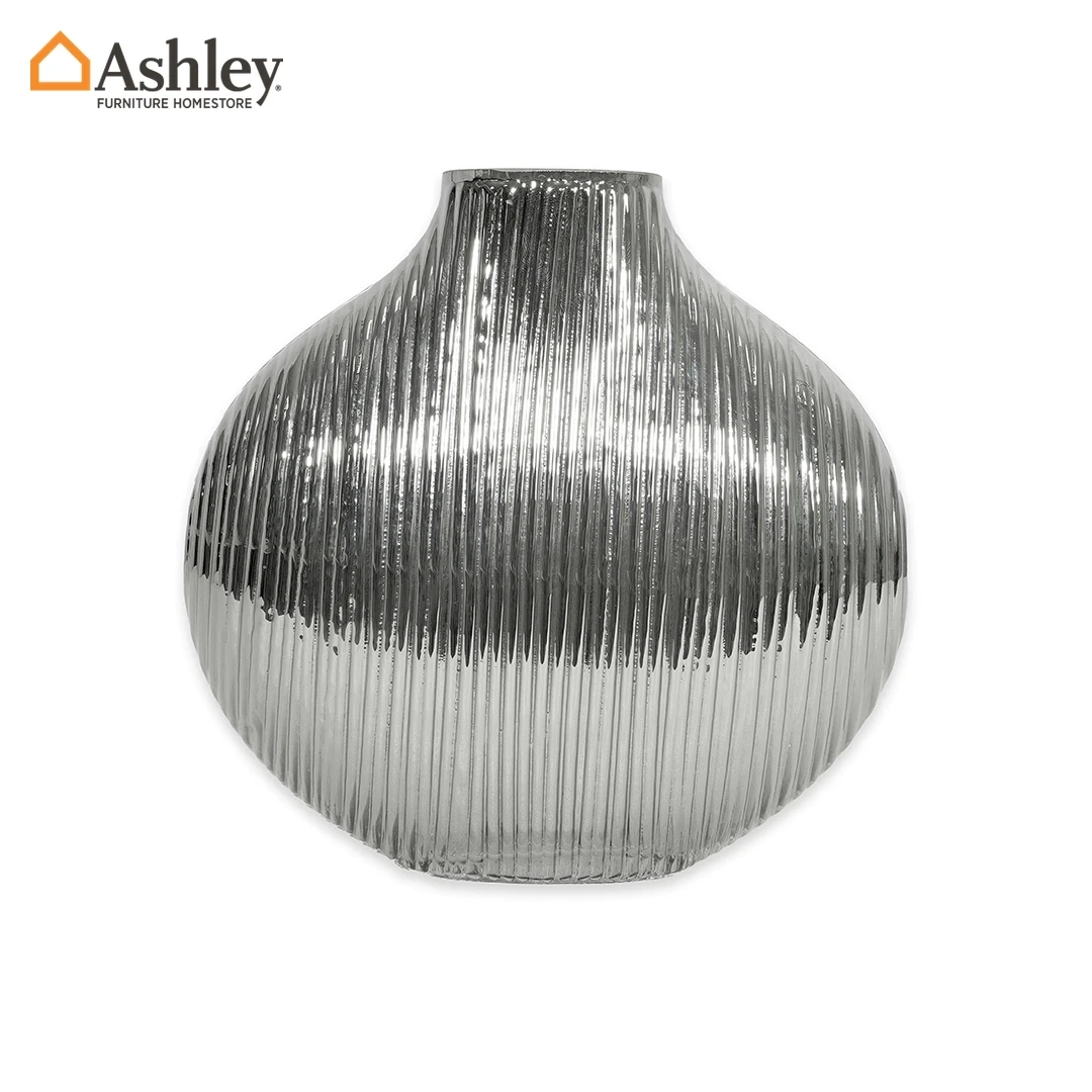 VASE - SILVER
