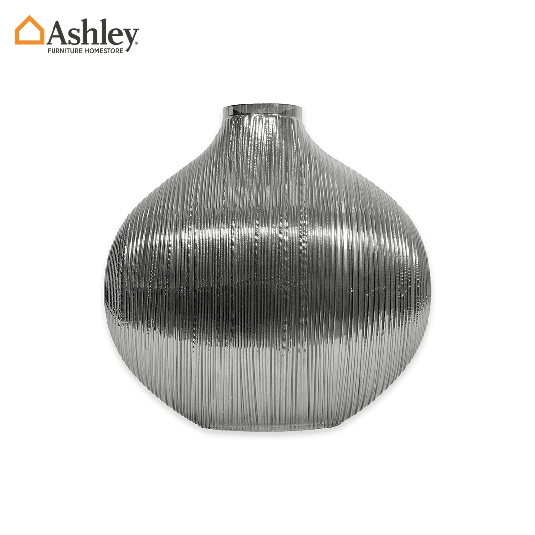 VASE - SILVER