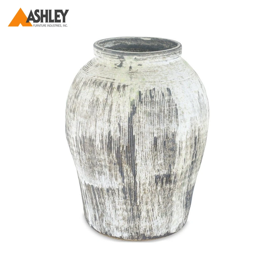 IBBI VASE MADE FROM CERAMIC