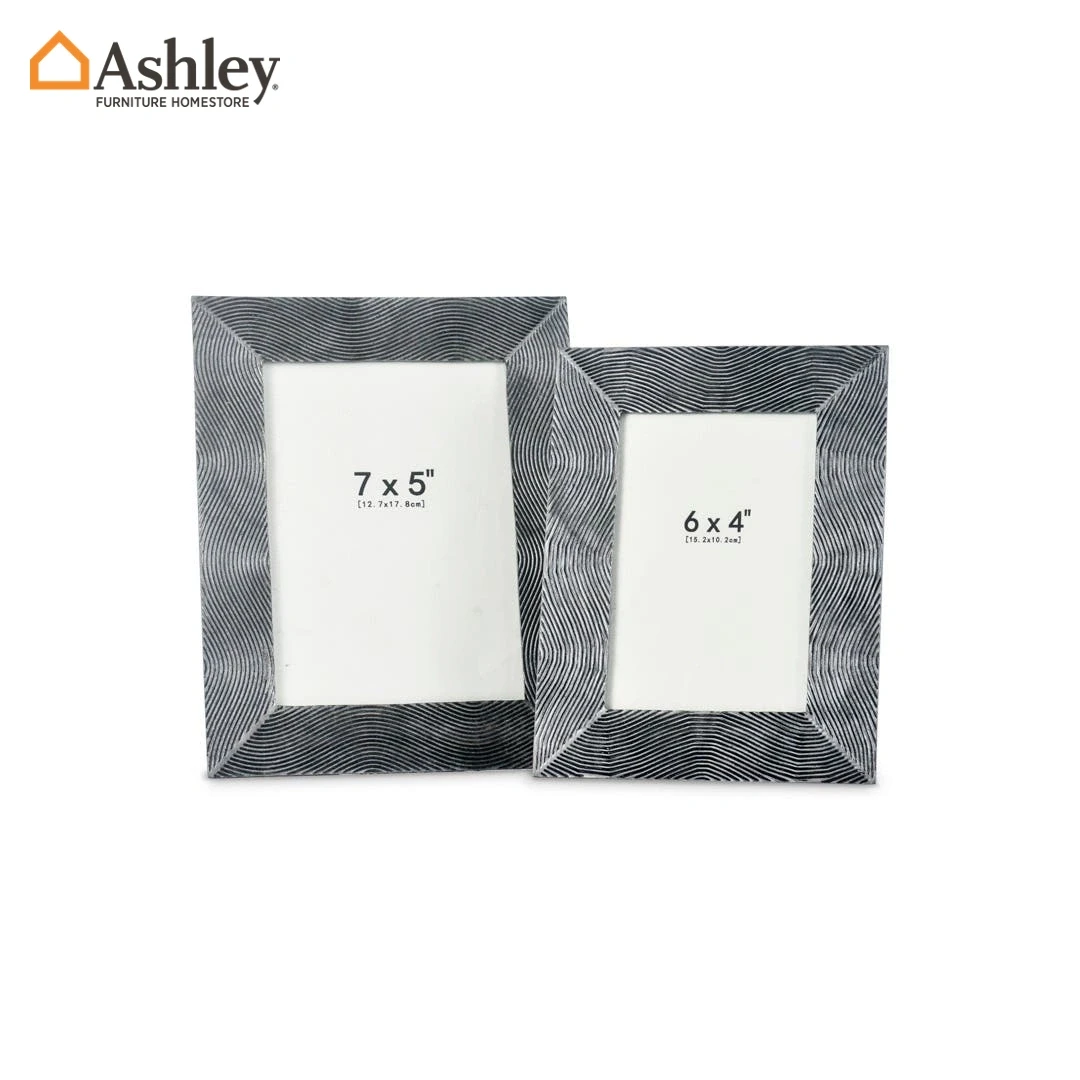 LENECIA PHOTO FRAME SET OF 2 PCS MADE FROM METAL