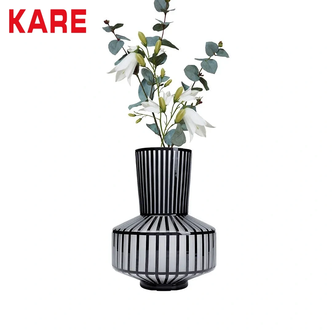 ROULETTE VASE SMALL WHITE
