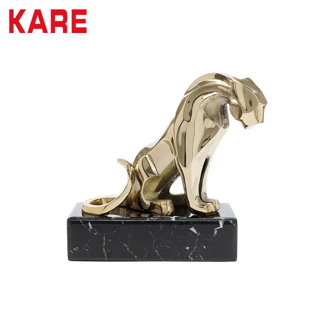 LION ON MARBLE DECO