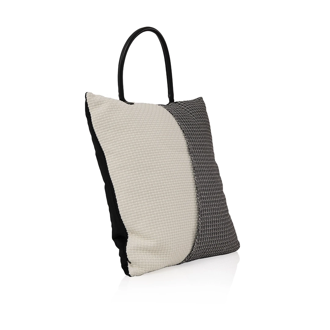 VIALA SQUARE CUSHION MADE FROM FABRIC,LEATHER