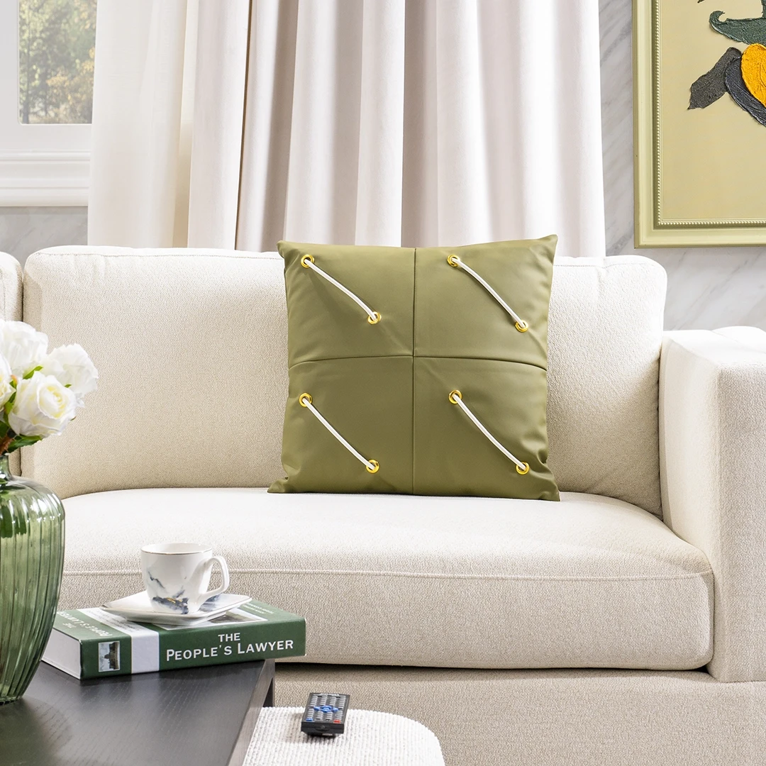 SQUARE CUSHION - GREEN